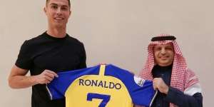 Sah! Cristiano Ronaldo Gabung Klub Arab Saudi Al-Nassr, Per Hari Gajinya Rp9 Miliar