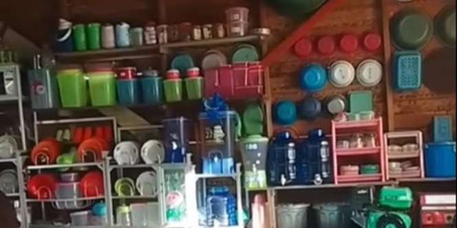 Rumah Kayu di Atas Sungai, Ditata Rapi Manjakan Mata