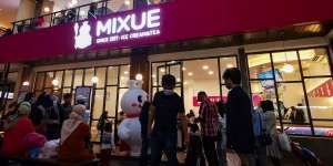 Dilarang Pasang Logo Halal, Sudah Sejauh Mana Proses Sertifikasi Mixue di BPJPH?