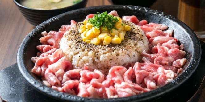 Racikan Mudah untuk Bikin Beef Pepper Rice Rumahan