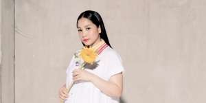 Style Nagita dalam Balutan Dress Hitam yang Harganya Terjangkau 