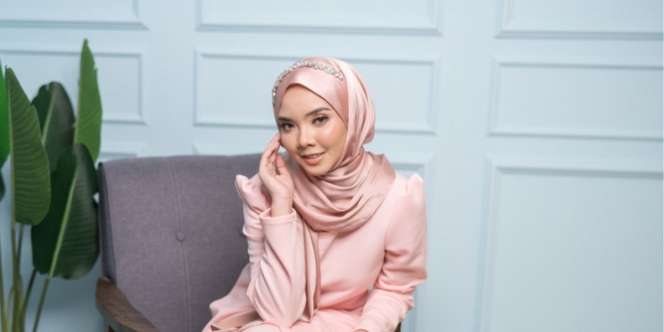 Cegah Eyeliner Putih Menggumpal dan Luntur dengan Memakai 2 Produk Makeup