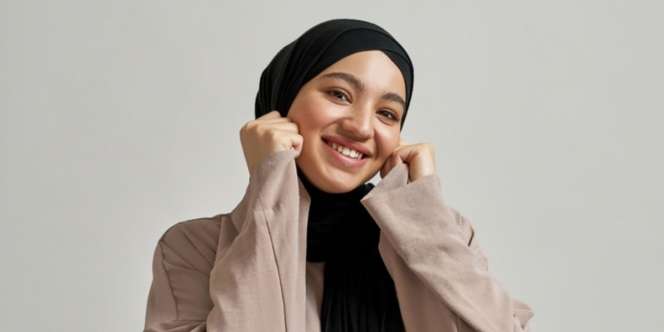 Bestie, Cukup 5 Alat Makeup yang Kamu Butuhkan untuk Membuat Beragam Gaya Riasan