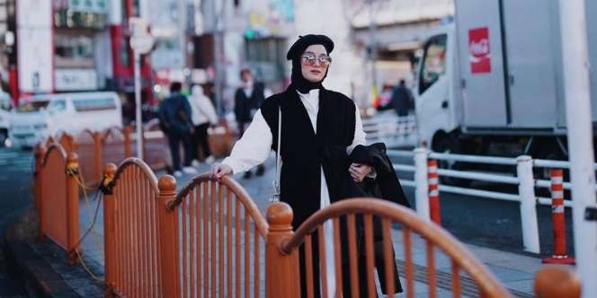 Intip 3 Outfit Seru Dinda Hauw Saat Liburan di Tokyo 