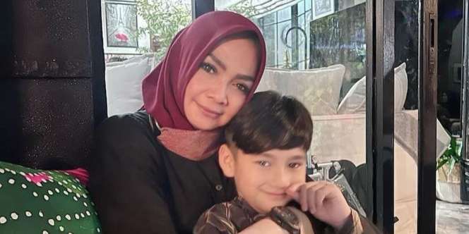 Bukan Cuma Mainan, Rieta Amalia Ucap Istigfar Lihat Isi Lemari Rafathar Malik Ahmad