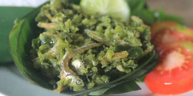 Kunci Bikin Sambal Ijo Teri Tidak Pahit dari Chef