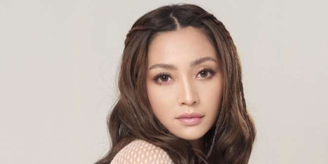 Hesti Purwadinata Dirias Mirip Wanita Jepang, Dipuji 'Makin Berusia, Makin Mantul'