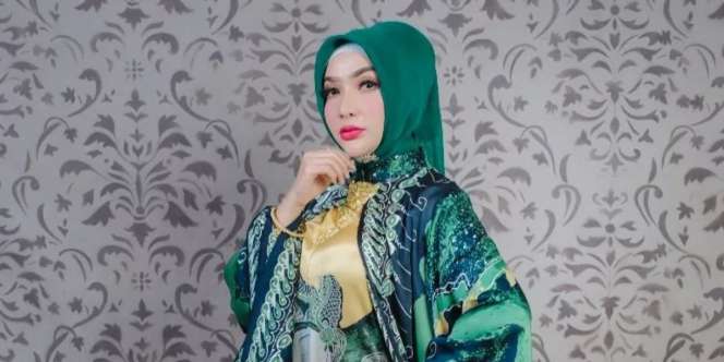 Beri Pesan Menyentuh ke Verrell Bramasta Usai Venna Alami KDRT, Bulu Mata Roro Fitria Bikin Salfok