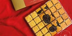 Mewah! Sajian Lapis Legit Bites Mix 3 Rasa Ini Bikin Imlek Kian Istimewa