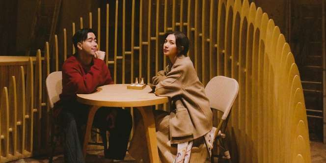 Vidi Aldiano dan Istri Nikmati Bulan Madu Tertunda di `Kota Terkutuk`