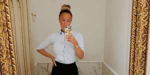 Risih Selalu Jadi Pusat Perhatian, Model Cantik Ini Cari Bodyguard dengan Gaji Rp42 Juta Perbulan