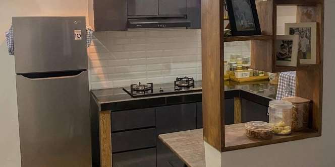 Penataan Manis Dapur Sekaligus Ruang Makan di Rumah Mungil