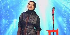 Serba Leather, Outfit Lady Rocker Andalan Tantri Kotak
