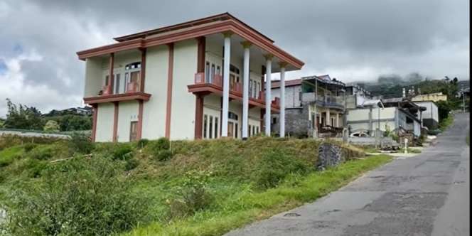 Potret Rumah Mewah Petani Daun Bawang di Temanggung, Lokasinya Bikin Takjub Ada di Lereng Gunung!