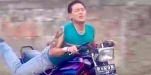 Ingat Baron, Preman Kocak di Sinetron Si Yoyo? Ternyata Sahabat Bunda Corla, Kini Jadi Artis Kondang