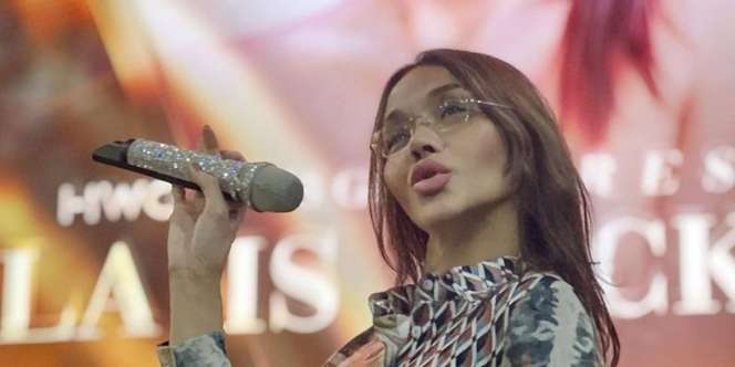 Bunda Corla Tak Sudi Sebut Nama Nikita Mirzani Sampai Blokir IG dan WA: Cuih.... Dikasih Rp1 Miliar pun Tak Mau!