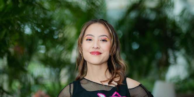 Pakai Swimsuit, Celana Zara Adhisty Bikin Salfok