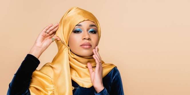 Maksimalkan Cream Eyeshadow untuk Riasan 'Sat Set' Tahan Lama