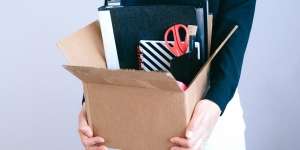 8 Arti Mimpi Dipecat dari Pekerjaan yang Bikin Penasaran, Berkaitan dengan Masalah Keuangan?