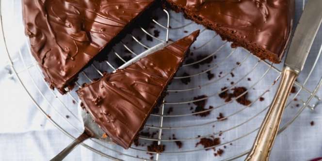 Buat Kue Batik Cokelat Tanpa Memakai Oven atau Mixer