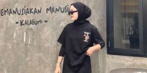 Referensi Busana Hangout Menggunakan Rok untuk Hijabers