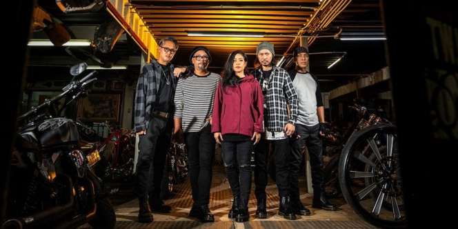 Penampilan Cokelat Membuka Konser S07 Tunggu Aku di Jakarta