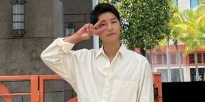 Selamat! Song Joong Ki Nikahi Katy Louise Saunders yang Saat ini Tengah Hamil