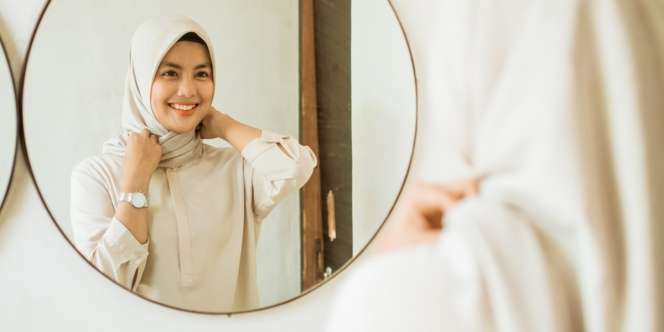 Nggak Perlu Panik, Ini 5 Trik Mengatasi Skin Purging Saat Mencoba Makeup Baru