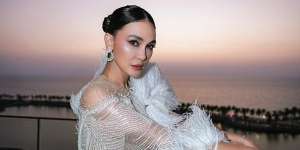 Masih Menjomblo Karena Para Pria Minder Duluan, Luna Maya: `Bukan Salah Gue`