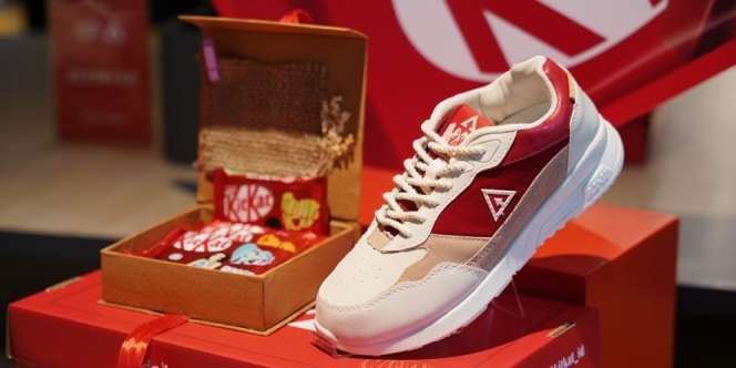 Sepatu Berdesain Seru Kolaborasi Dua Brand, Bisa Jadi Koleksi