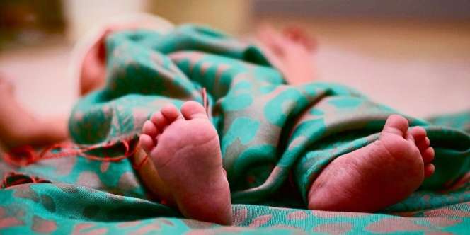 Kisah Misteri: Suami Tidak Urus Ari-Ari Secara Benar, Istri Baru Lahiran Pingsan Diganggu Makhluk Seram Berlidah Panjang