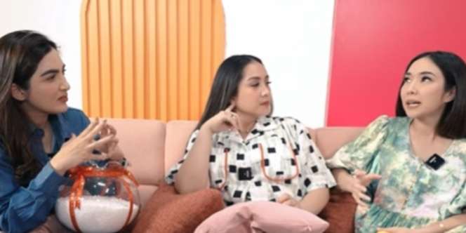 `Ditembak` Pertanyaan Tidur Sekamar atau Tidak dengan Gading Marten Saat Traveling, Gisel Jawab Begini