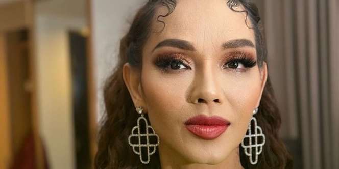 Viral, Inikah Sosok Anak Kandung Bunda Corla?