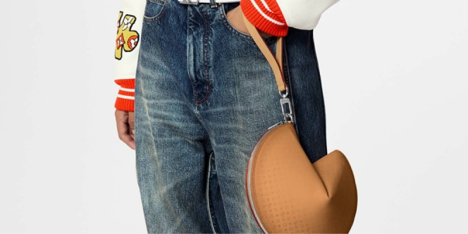 Gemasnya Tas Louis Vuitton Berbentuk Snack Fortune Cookie