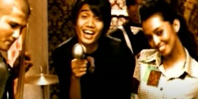 Awet Muda! 5 Potret Model Video Klip Radio Band Sheila On 7 Kini Jadi Presenter Cantik