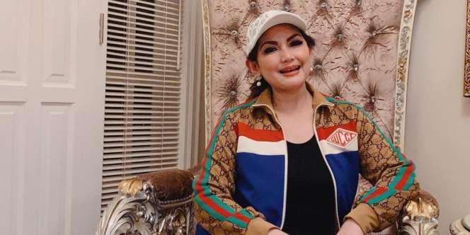 Bercerai Sejak 2014, Terungkap Alasan Nia Daniaty Menikah dengan Farhat Abbas: 'Waktu Itu Kebetulan, Saya Nggak Berpikir Panjang'