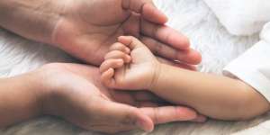 Cerita Lengkap Jari Bayi 8 Bulan di Palembang Putus Gegara Gunting Perawat Senior sampai Bikin Hotman Paris Turun Tangan