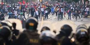 Rusuh Peru, Belum Ada Tanda Berakhir Usai Puluhan Tewas