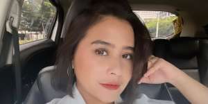 Pernyataan Prilly Latuconsina Tentang Uang Bisa Beli Kebahagiaan Tuai Cibiran