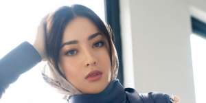 Pakai Dress Motif Marble, Tampilan Nikita Willy Begitu Menawan