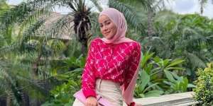 Effortless Style Olla Ramlan, Bisa Ditiru Mama Muda Saat Santai Penuh Gaya