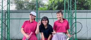 Gaya Kembaran Ayu Dewi dan Nagita Slavina yang Lagi Hobi Main Tenis