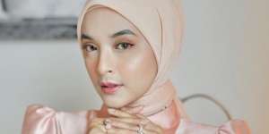 Fresh Look Nabila Ishma dengan Nuansa Peach 