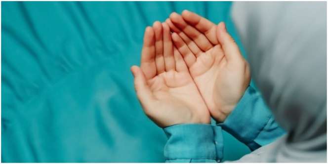 5 Doa Mustajab yang Baik Diamalkan Sehari-hari, Bisa Mengabulkan Hajat Kamu