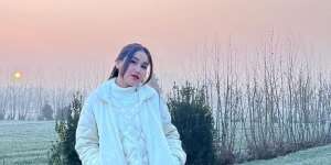 Tak Suka Main Bareng Rekan Artis, Ayu Ting Ting: Keluarga Saya Sudah Komplit