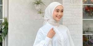Styling Kerudung Segi Empat Paris Simpel untuk Daily