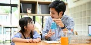 Buat Les-lesan untuk Si 'Miskin', Pemuda Ini Bikin Google dan Softbank Kepincut, Kini Perusahaannya Bernilai Rp22 Triliun