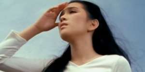 Masih Ingat Model di Video Klip 'Itu Aku' Sheila on 7, Penampilannya Sekarang Sering Jadi Omongan