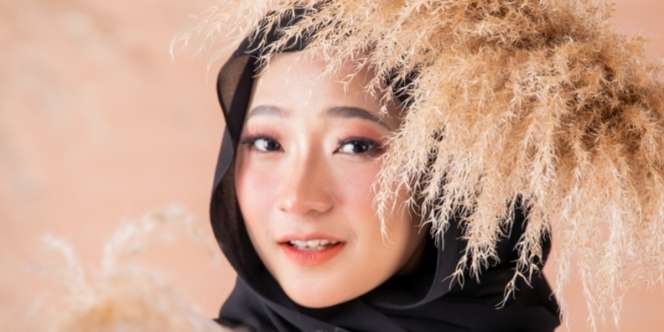 Teknik Bermain Kuas Biar Riasan Mata Lebih Rapi