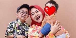 7 Potret Cantiknya Shelvie Hana, Istri Daus Mini yang Gugat Cerai Usai Diselingkuhi